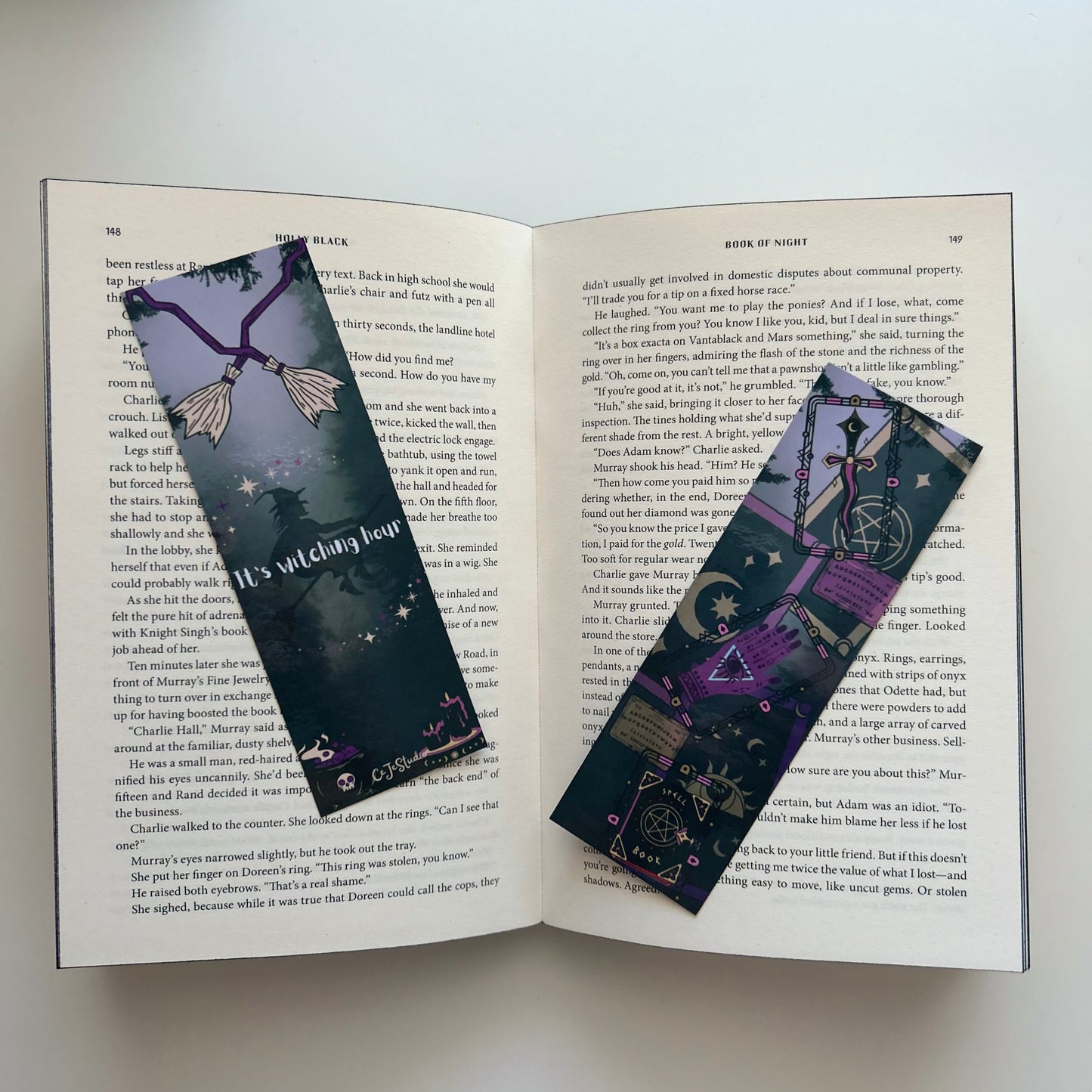 Marque-page "It's witching hour"